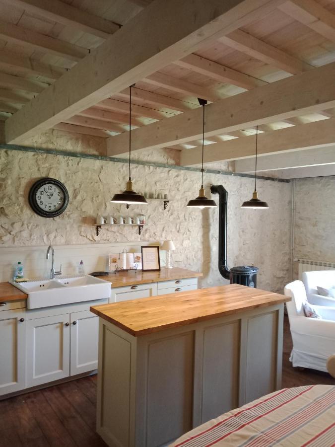 Mas De Karlotte Apartment Pernes-les-Fontaines Luaran gambar