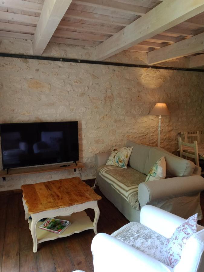 Mas De Karlotte Apartment Pernes-les-Fontaines Luaran gambar